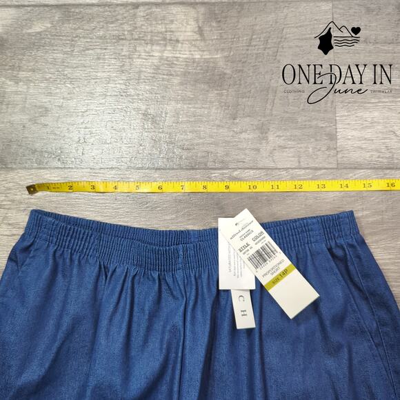 Alfred Dunner Petite Pull On Crop Jeans Size 14P - Picture 3 of 6